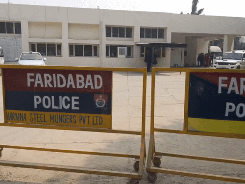 फरीदाबाद में पुलिस जवान से 19.69 लाख रुपये की साइबर ठगी, शेयर बाजार में निवेश के नाम पर दिया झांसा