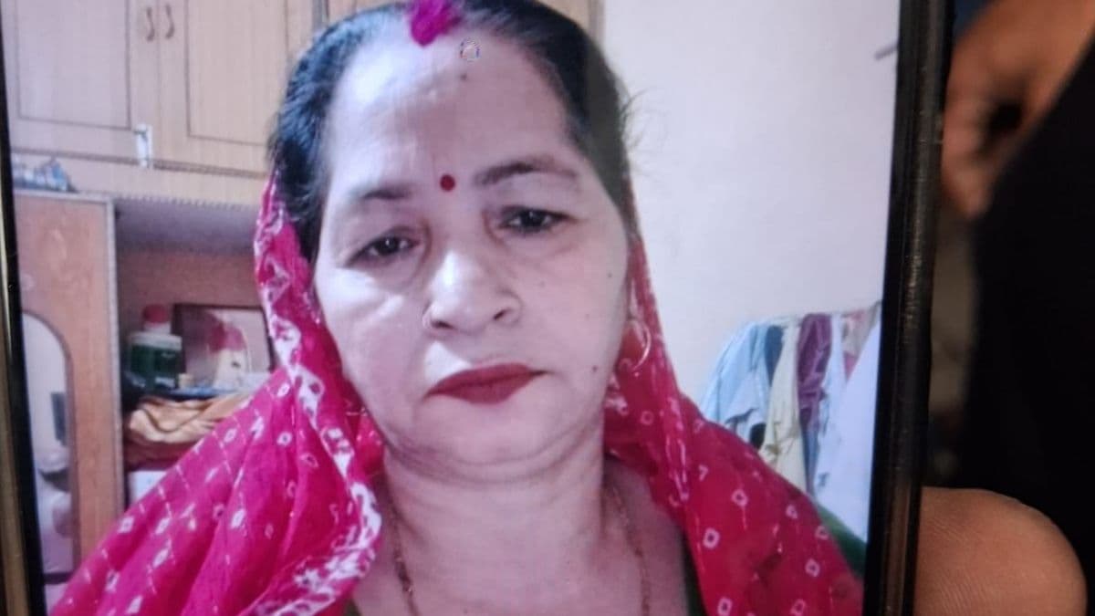 गाजियाबाद में जन्मदिन की पार्टी के बाद दो बेटों ने माता-पिता की हथौड़े से कूचकर की हत्या, आरोपी गिरफ्तार