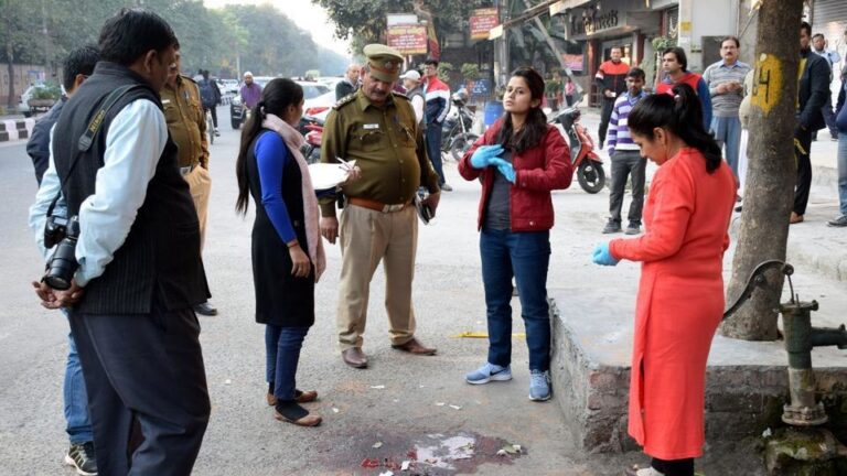 प्रशांत विहार इलाके में एक युवक पर गोलियों से हमला ,आरोप गोगी गैंग का सरगना जितेंद्र उर्फ गोगी फरार