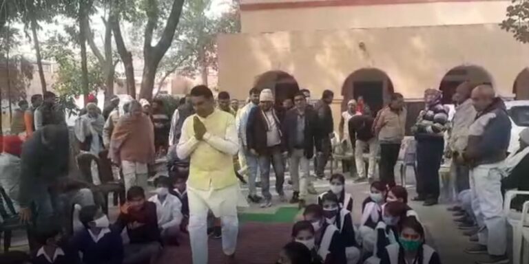 वीर चक्र विजेता राजेंद्र सिंह के नाम पर रखा सरकारी स्कूल का नाम