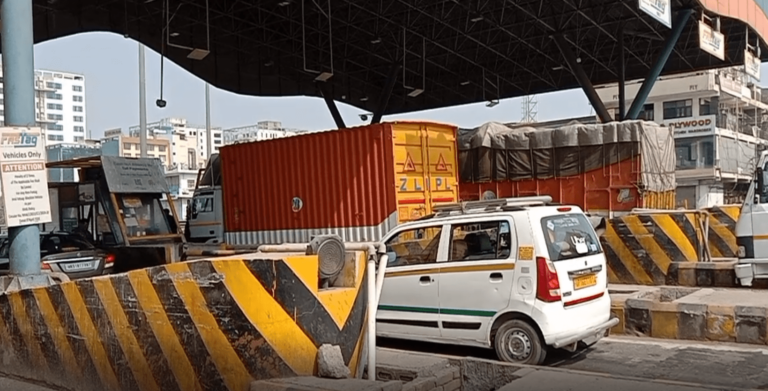 सभी टोल प्लाजा पर फास्टैग हुआ अनिवार्य