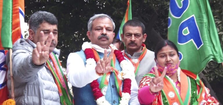 उपचुनाव के मैदान में उतरी सुरभि जाजू