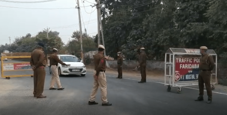फरीदाबाद में एक युवक पर पड़ोसियों ने किया हमला