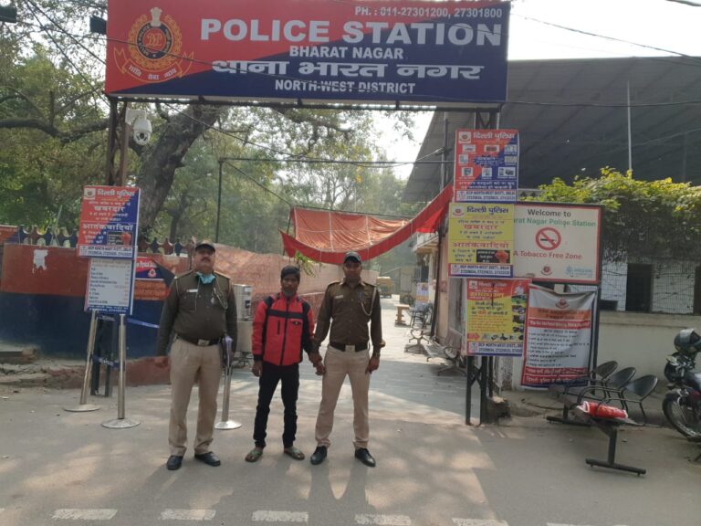 भारत नगर- अलर्ट पुलिस ने दबोचा वाहन चोर , बटनदार चाकू और चोरी की स्कूटी बरामद 