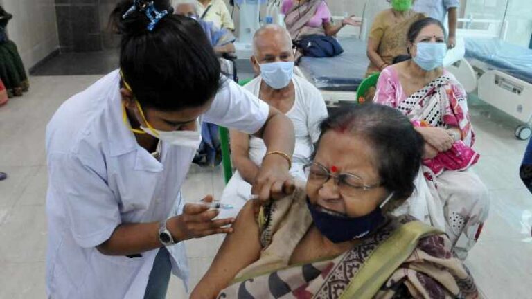 1अप्रैल से शुरु होगा टिकाकरण अभियान का तीसरा चरण