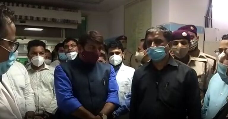 मनोज तिवारी ने करी लोगों से कोरोना वैक्सीन लगवाने की अपील