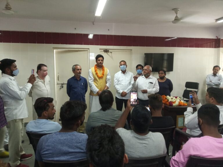 कांग्रेस छोड़ ‘आप’ में शमिल हुए डॉ. अखिलेश कौशिक