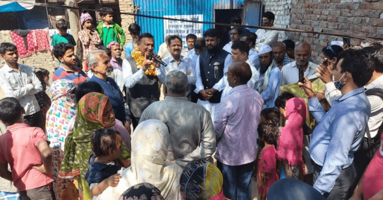 जखीरा बंजारा बस्ती को मिली सौगात