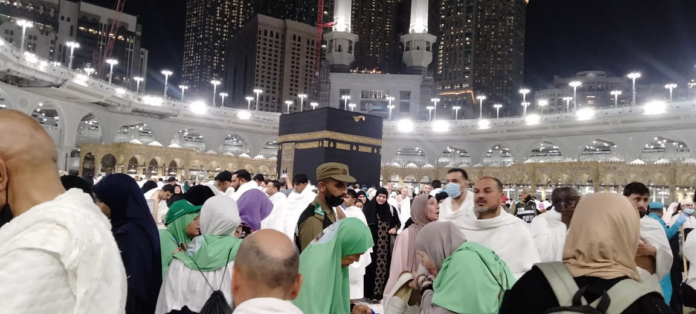 maccca haz delhi flight