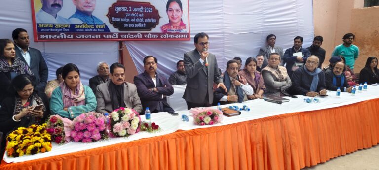 वज़ीरपुर में सांसद प्रवीण खंडेलवाल की ‘जन अदालत’- अधिकारियों को दी सख्त चेतावनी, “अब फाइलों में नहीं, जमीन पर दौड़ेगा काम”