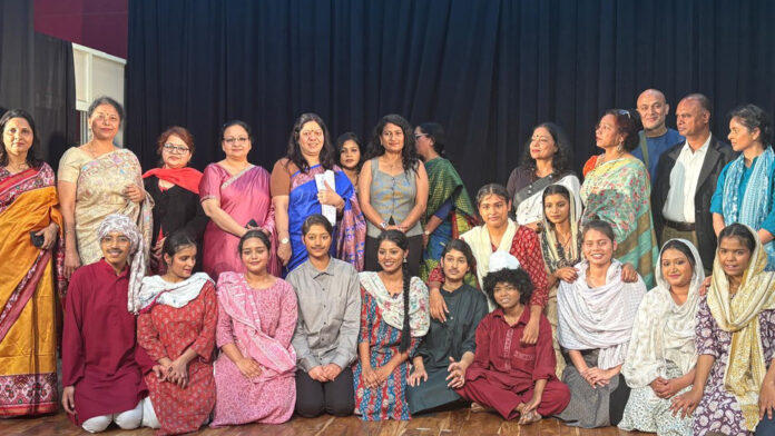 अदिति महाविद्यालय की छात्राओं ने मंच पर जीवंत किया विभाजन का दर्द, 