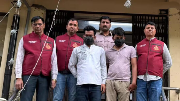 दिल्ली में 'नशीली दवाओं' के बड़े सिंडिकेट का भंडाफोड़: साढ़े 4 करोड़ की ड्रग्स जब्त; मेडिकल स्टोर की आड़ में चल रहा था काला खेल