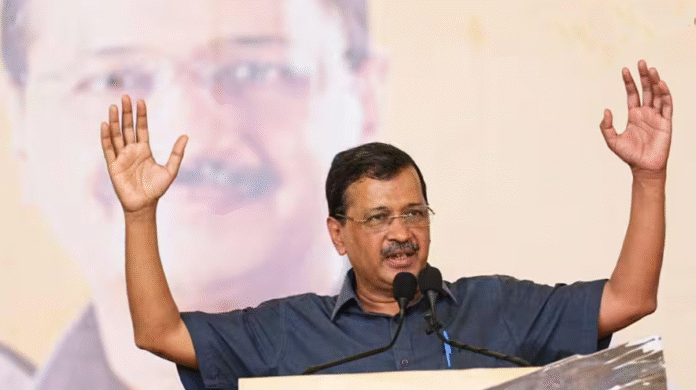 नेपाल में बड़ा सियासी उलटफेर: पूर्व PM केपी ओली और पूर्व गृह मंत्री गिरफ्तार; केजरीवाल बोले— 