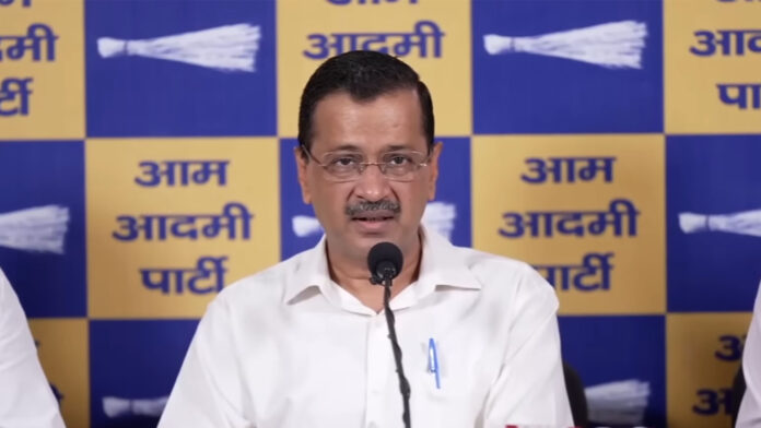 LPG Crisis: केजरीवाल का मोदी सरकार पर हमला, कहा– एक फैसले से 1 करोड़ लोगों की गई नौकरी