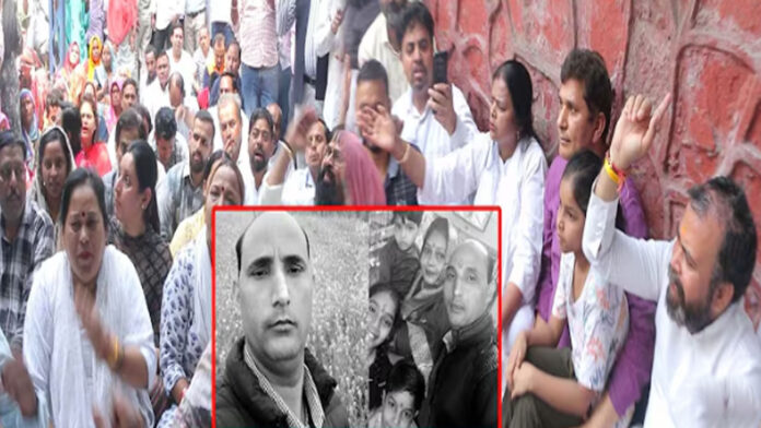 वज़ीरपुर हत्याकांड: थाने में AAP का 'महा-धरना', सौरभ भारद्वाज ने माँगा CM रेखा गुप्ता का इस्तीफा और 1 करोड़ मुआवज़ा