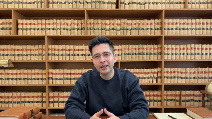 राघव चड्ढा की पहली प्रतिक्रिया: 