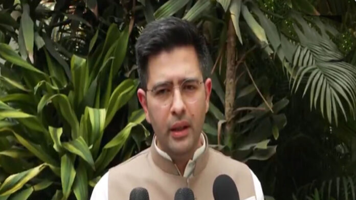 राघव चड्ढा का AAP पर बड़ा हमला: 'डर कर नहीं, हताश होकर छोड़ी पार्टी'; शीशमहल को बताया चुनावी हार का कारण