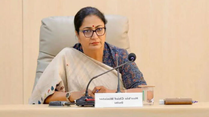 दिल्ली सरकार का बड़ा आदेश: AC 24–26 डिग्री पर चलाने के निर्देश, दिन में लाइट बंद अनिवार्य