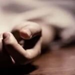 रघुबीर नगर में विवाहिता की संदिग्ध मौत के बाद जांच करती पुलिस।