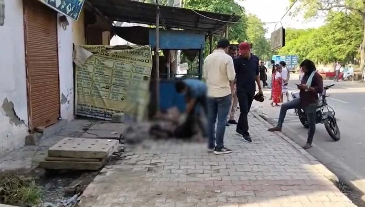 नरेला में खुले नाले में गिरने से युवक की मौत, स्थानीय लोगों ने लापरवाही का आरोप लगाया।