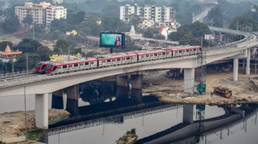 लखनऊ मेट्रो फेज-2 के तहत 150 किलोमीटर ट्रैक और 10 नए कॉरिडोर विकसित करने की योजना।
