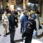 दिल्ली के नेहरू विहार इलाके में गोलीकांड के बाद मौके पर जांच करती पुलिस।