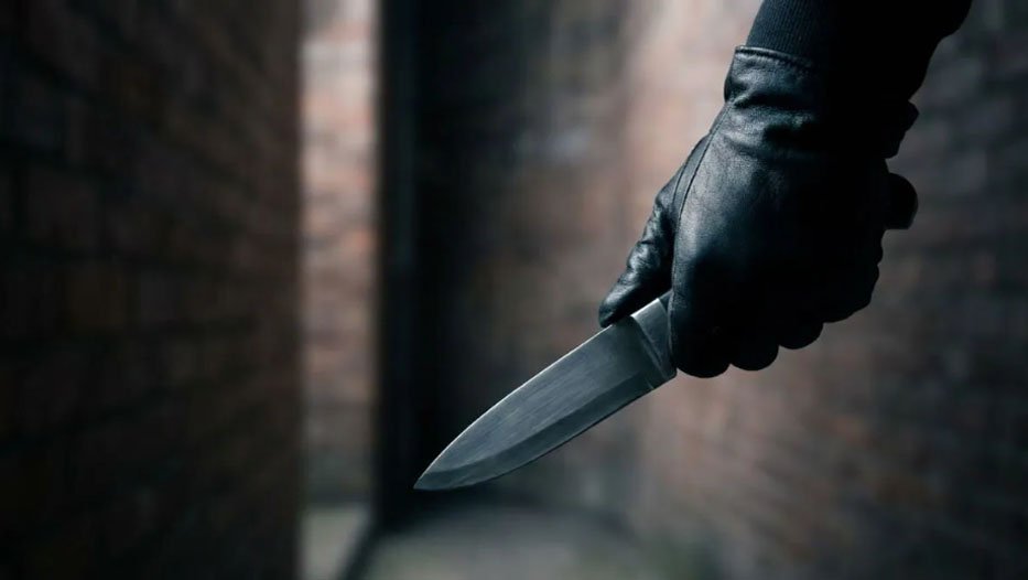 बदरपुर में प्रेम प्रसंग को लेकर 17 वर्षीय नाबालिग की चाकू मारकर हत्या, 3 आरोपी गिरफ्तार।
