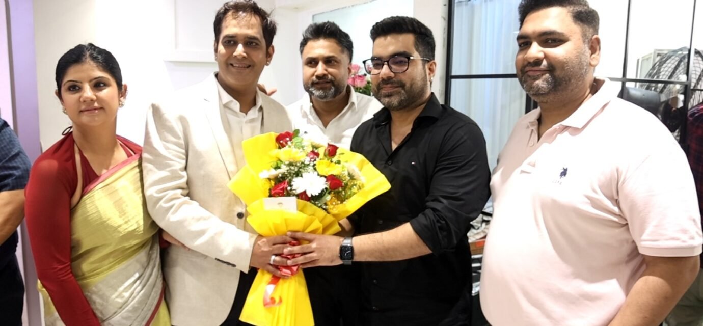अशोक विहार में Diamond D’or के नए ज्वेलरी शोरूम का भव्य उद्घाटन।